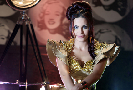 بالصور دومنيك حورانى كليبها الجديد بالصور دومنيك حورانى كليبها الجديد