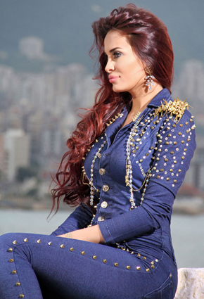 بالصور دومنيك حورانى كليبها الجديد بالصور دومنيك حورانى كليبها الجديد