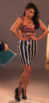 بالصور ميريام فارس تقلد هيفاء