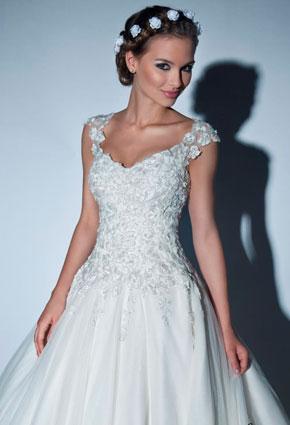 احدث فساتين الزفاف لصيف 2013