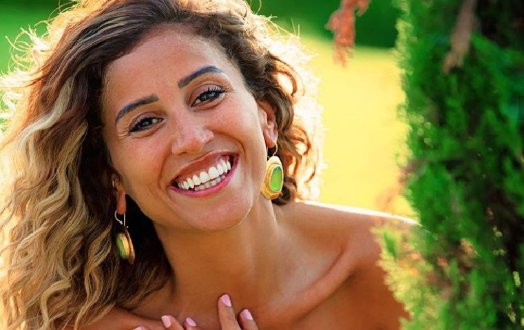 من هيفاء وهبي إلى دينا الشربيني..تَعَرِّفي إلى جميلات برج الحوت