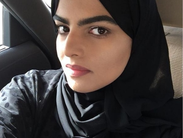 فيديو يظهر سارة الودعاني تتخلّى عن حاجبها