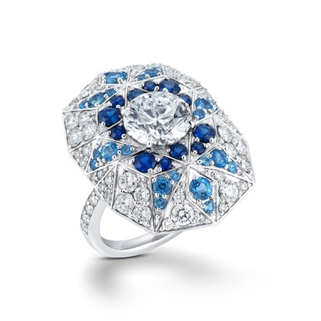 مجوهرات تحتفي بعجائب العالم بصيغة عصرية تناسبك