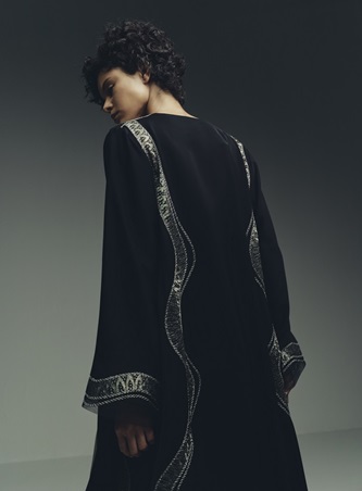 اختاري عبايات العيد بأناقة وعصرية