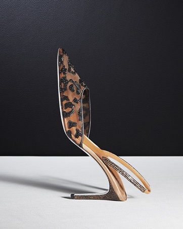 بين الضوء والجرأة… اختاري خطوتكِ لهذا الشتاء