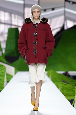 مجموعة لويس فيتون أنيقة أنثوية وغير تقليدية