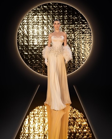 بين الشروق والغروب.. أناقتك لا تشبه أحداً