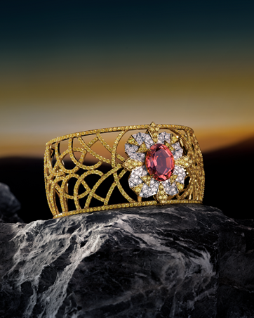 مجوهرات تحتفي بعجائب العالم بصيغة عصرية تناسبك