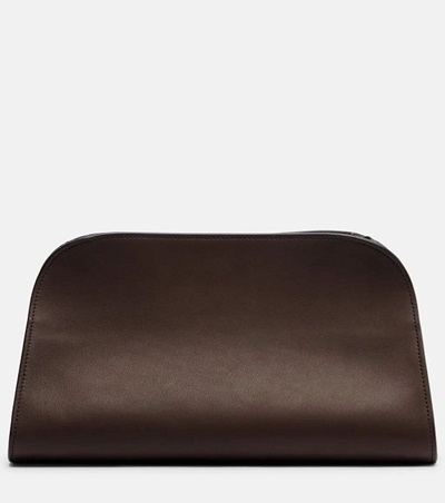 حقائب الخريف… مزاج جديد بالكامل