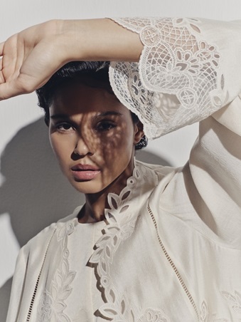 اختاري عبايات العيد بأناقة وعصرية