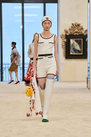 شانيل كروز 2027: عودة خفيفة إلى الجذور