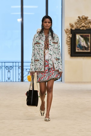 شانيل كروز 2027: عودة خفيفة إلى الجذور