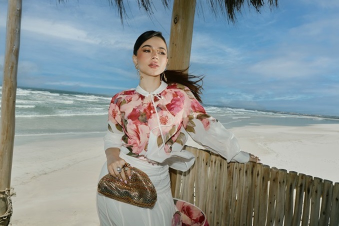 إيقاع العيد في أربع إطلالات تشبه يومكِ