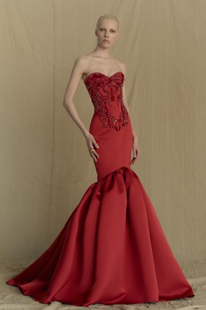 أنوثة بلمسة درامية: حين يلتقي فن بيل إيبوك بأزياء زهير مراد