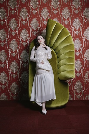 إيقاع العيد في أربع إطلالات تشبه يومكِ