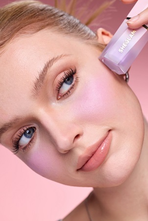 إطلالة متكاملة من السحور إلى السهرة في صندوق واحد