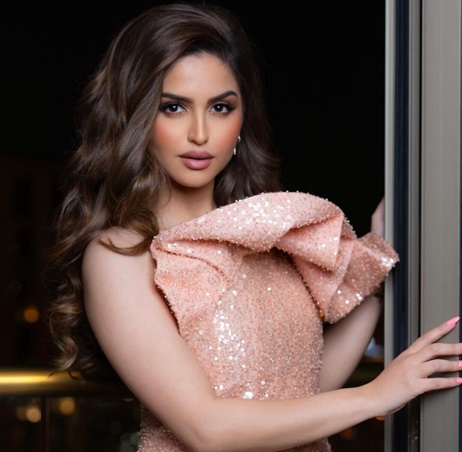 حلا الترك بين الموضة وسوء الحظ