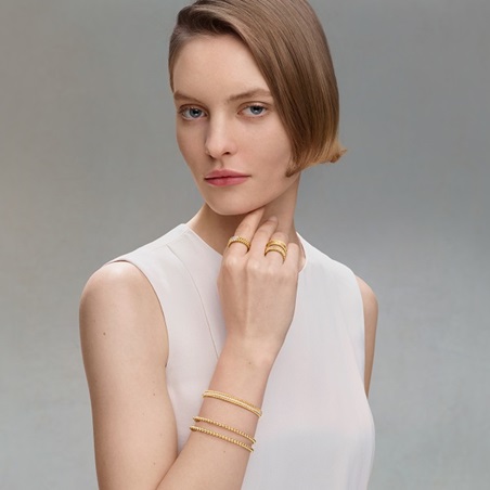 حبيبات الذهب... تفاصيل صغيرة بإحساس مختلف