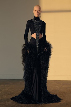 أنوثة بلمسة درامية: حين يلتقي فن بيل إيبوك بأزياء زهير مراد