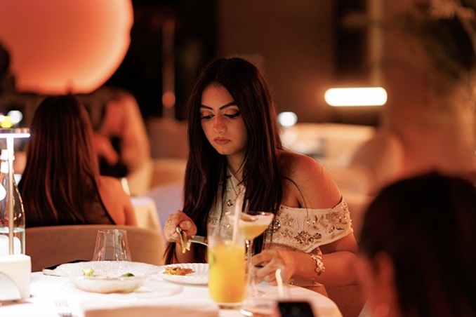 عيدك في دبي… لحظات تُشبهك