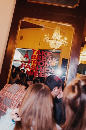 إيقاع باريسي بنظرة عالمية