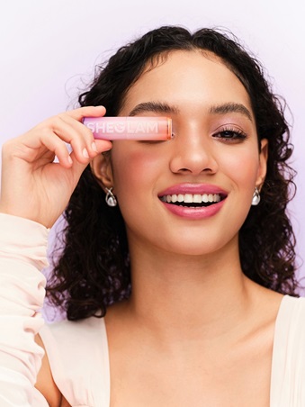 إطلالة متكاملة من السحور إلى السهرة في صندوق واحد