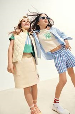 اختاري إطلالات مفعمة بالبهجة لأطفالك