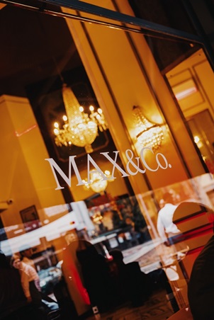 إيقاع باريسي بنظرة عالمية