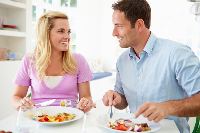 5 طرق لتعزيز علاقتك بزوجك في عيد الفطر