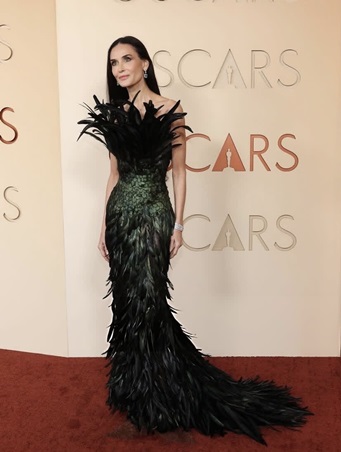 الأوسكار 2026: خمس اتجاهات سيطرت على السجادة الحمراء