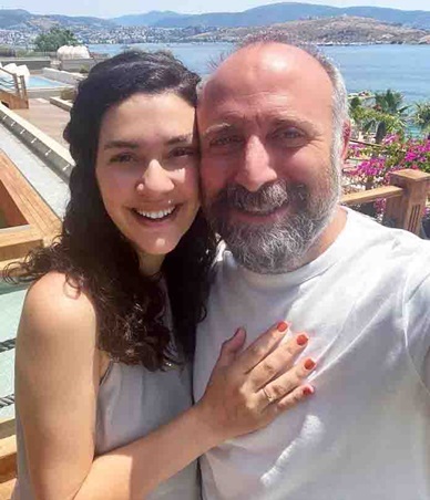 خالد أرغنتش وزوجته ولمحة إنسانية في رمضان