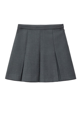 اخترنا لك أزياء تعبر عنك هذا الموسم