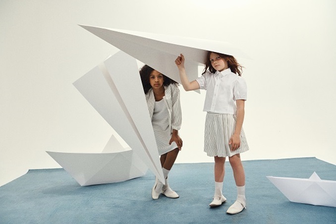 اختاري إطلالات مفعمة بالبهجة لأطفالك