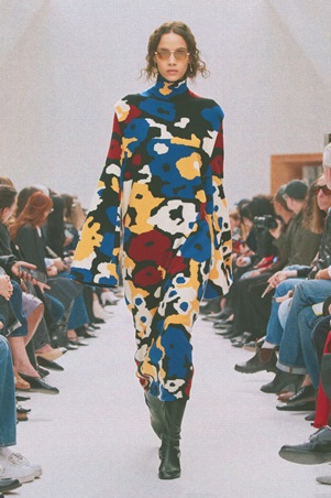 كلاسيكيات أنيقة بلمسة تمرّد في عرض سيلين