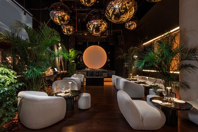 عيدك في دبي… لحظات تُشبهك