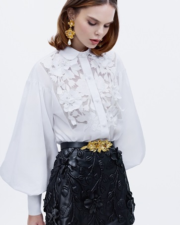 طوني ورد يمنحنا الإطلالات المثالية بجماليات التفاصيل الصغيرة