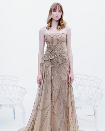 طوني ورد يمنحنا الإطلالات المثالية بجماليات التفاصيل الصغيرة