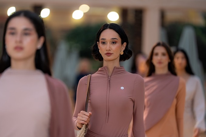 صيفك يبدأ بإطلالة أكثر هدوءاً وثقة