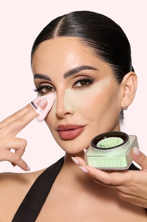 مستحضر الأسبوع: Easy Bake Matcha Milk Cake من هدى بيوتي