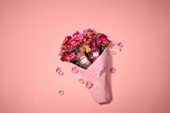 “Covered in Roses”من Bath & Body Works، احتفال ربيعي بالأناقة الزهرية