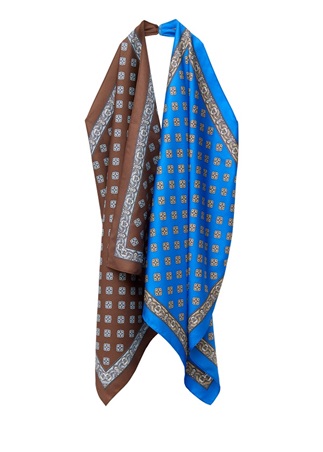 اخترنا لك أزياء تعبر عنك هذا الموسم