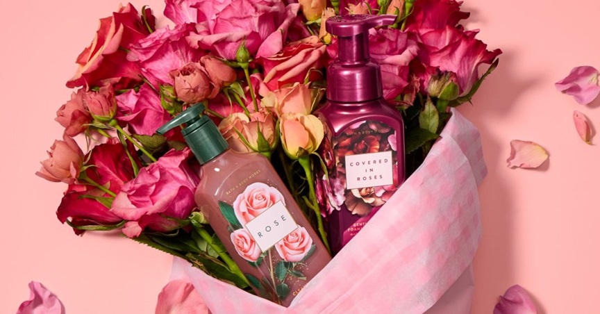 “Covered in Roses”من Bath & Body Works، احتفال ربيعي بالأناقة الزهرية