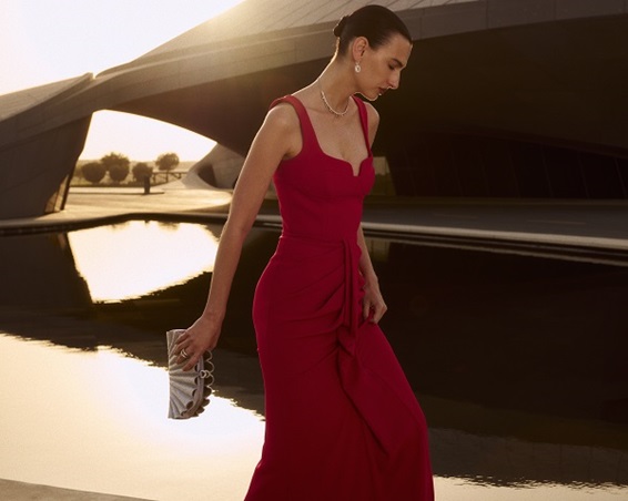 في حفلات الزفاف… أناقة بلا مبالغة