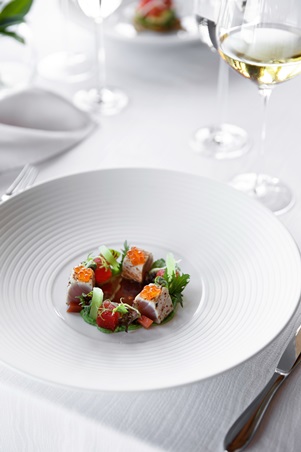 استمتعي بملاذ رومانسي لا يُنسى في باروس المالديف