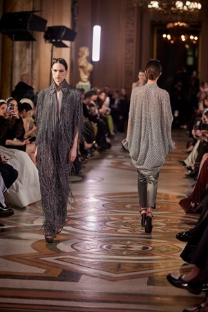 إيلي فغالي يكتب فصلاً جديداً من الأناقة في دار أوبرا باريس