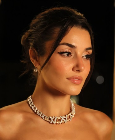 هاندا آرتشيل برفقة حبيبها السابق لهذه الأسباب