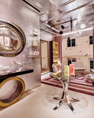 عنوان جديد لروجيه فيفييه في باريس