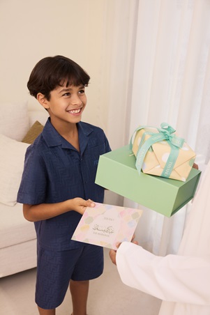 عنوان اللحظات الأخيرة لأجمل ملابس العيد