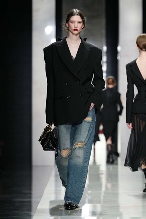 دولشي آند غابانا تحتفي بأربعين عامًا من الإبداع