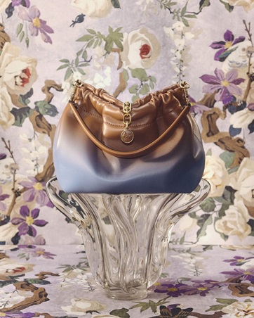 حقيبة تعيد تعريف الأناقة بهدوء